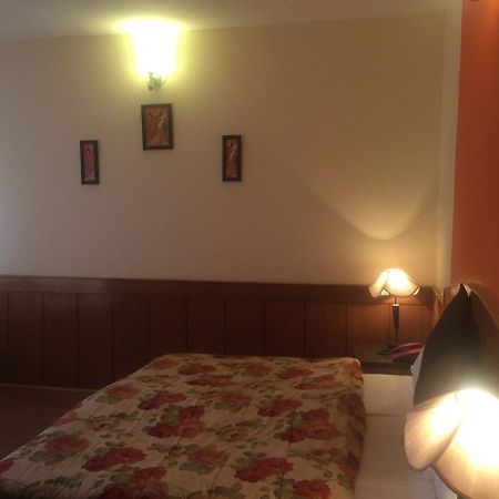 Hotel Cozy Corner Лех Екстериор снимка