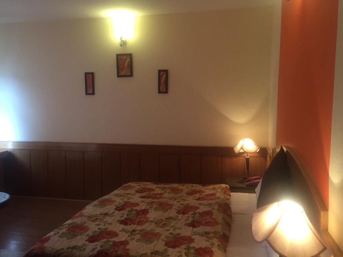 Hotel Cozy Corner Лех Екстериор снимка